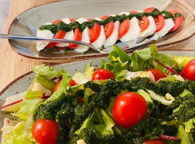 Готель Lotos *