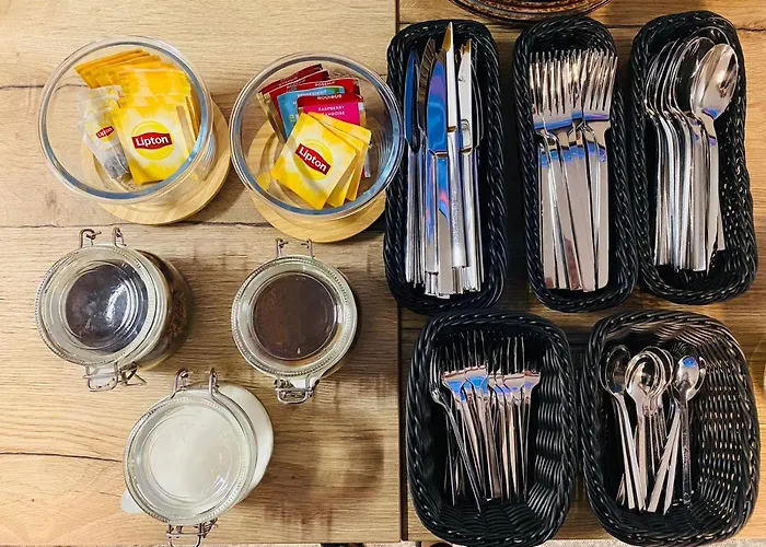 Готель Lotos *